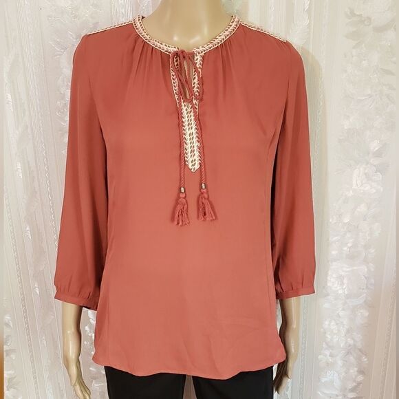 DR2 Khloe Tassel Top  - Picture 1 of 10
